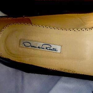 vintage oscar de la renta flats. no wear or tear